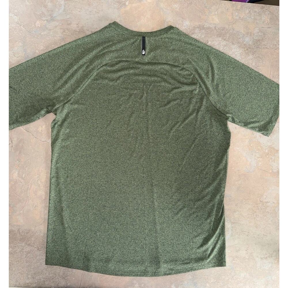The North Face Men's Short Sleeve Heathered Flashdry Performance Tee Size Large - Picture 2 of 5